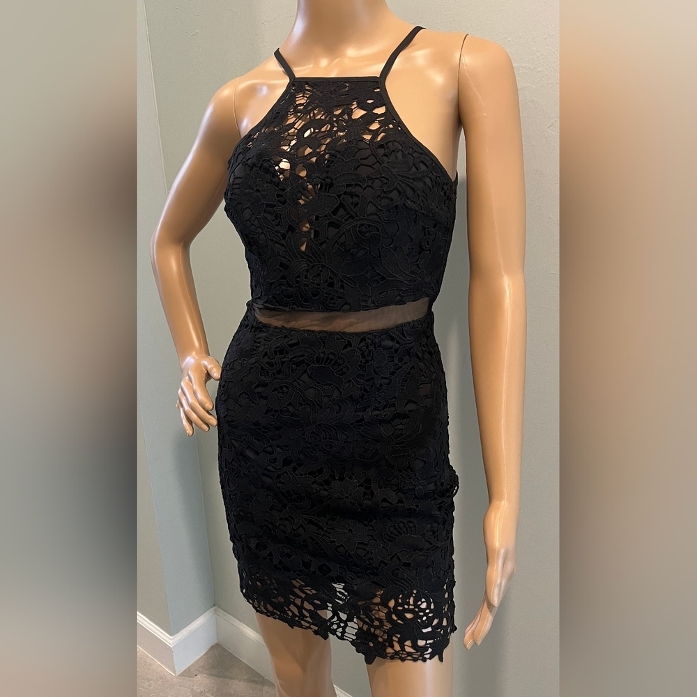 SEEK the label Form Fitting, Flattering Lace & Mesh Black Dress Size XS …